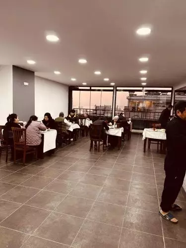 رستوران هتل سه ستاره مالکوک استانبول